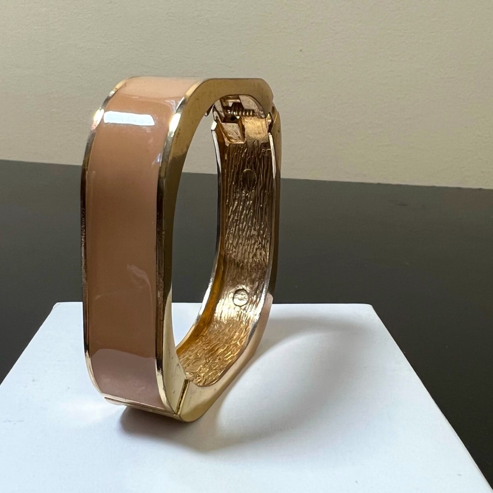 Beige with gold frame bracelet